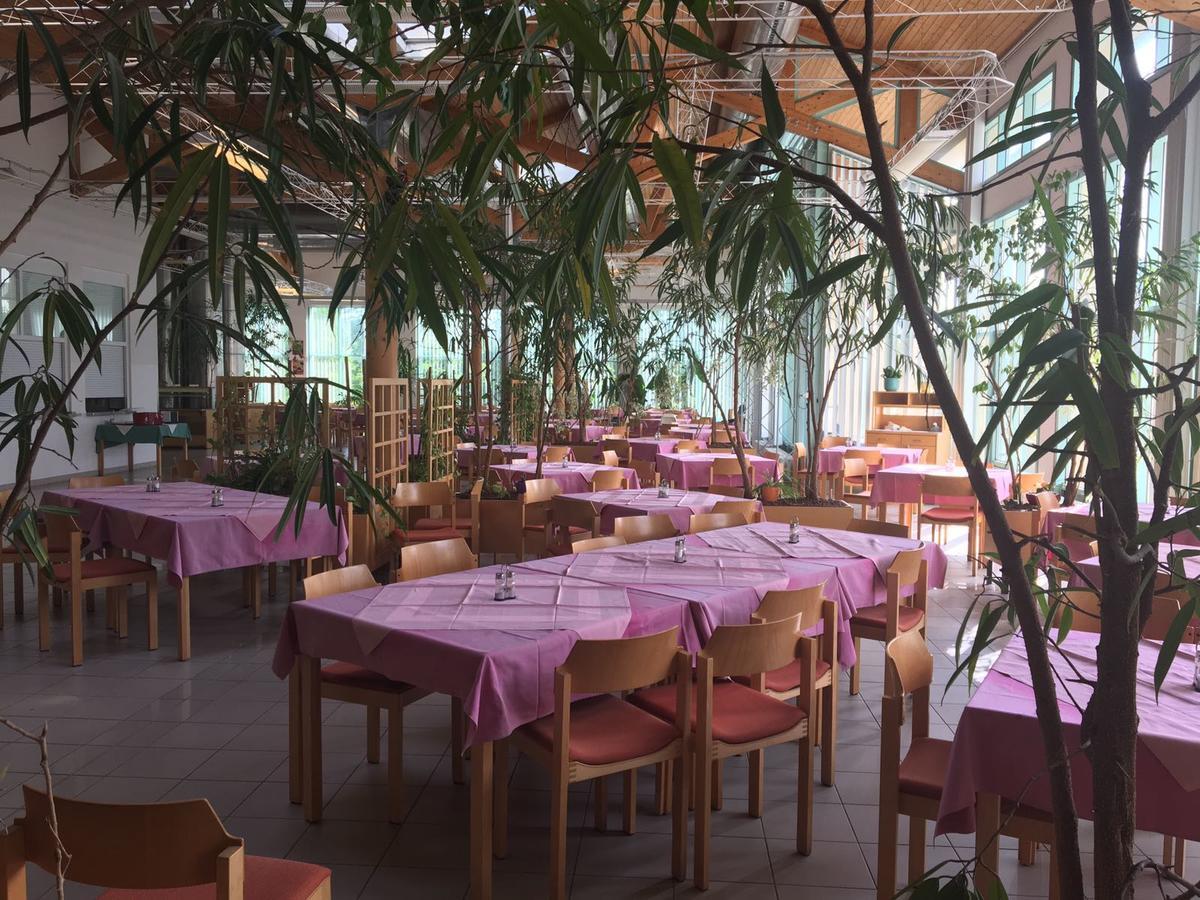 Hostel Obertrum Eksteriør bilde