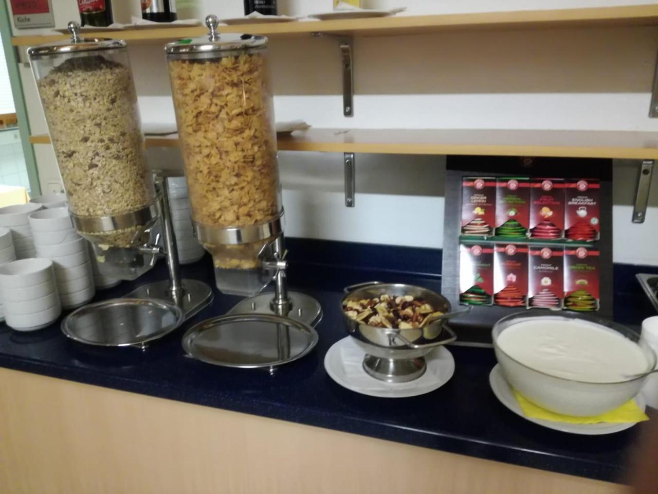 Hostel Obertrum Eksteriør bilde